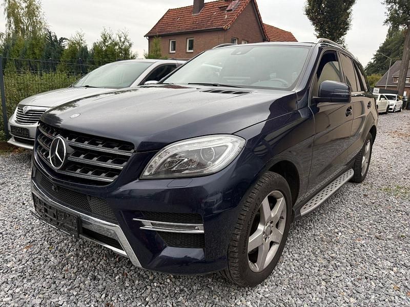 Blau Gebraucht 2014 Mercedes ML350 AMG SUV | 14.799 € (Superpreis) - Bild 1/4