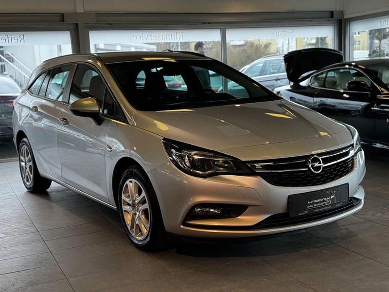 Gebraucht Opel Astra 136 PS (100 kW) 2016 Silber Limousine