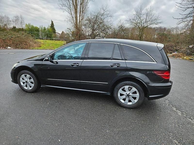 Gebraucht Mercedes R350 272 PS (200 kW) 2008 Schwarz Van / Kleinbus
