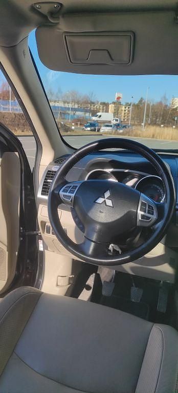 Gebraucht Mitsubishi Outlander Intense 156 PS (114 kW) 2008 Schwarz SUV