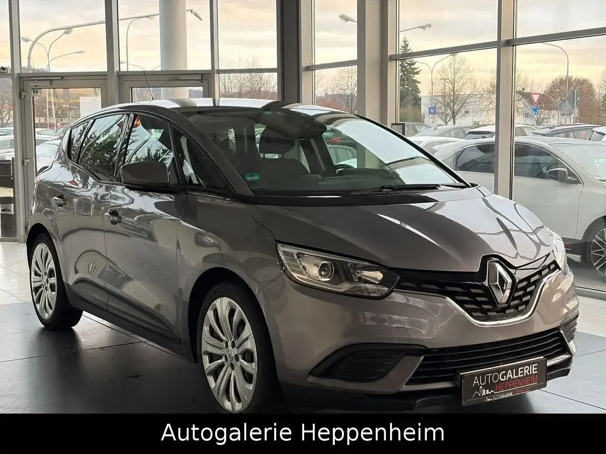 Gebraucht Renault Scenic E-Tech Life 116 PS (85 kW) 2018 Grau Van / Kleinbus
