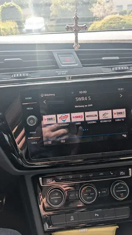 Gebraucht VW Touran Sound 150 PS (110 kW) 2017 Schwarz Van / Kleinbus