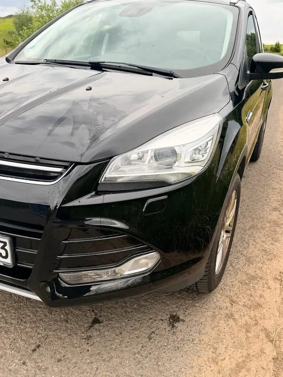 Gebraucht Ford Kuga 180 PS (132 kW) 2016 Schwarz SUV