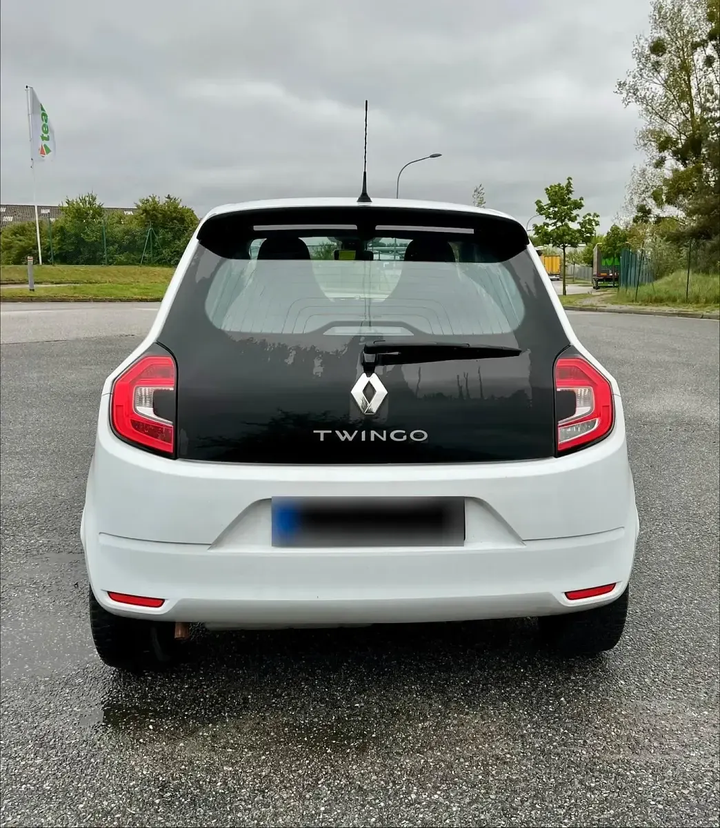 Gebraucht Renault Twingo Life 65 PS (47 kW) 2021 Weiß Kleinwagen