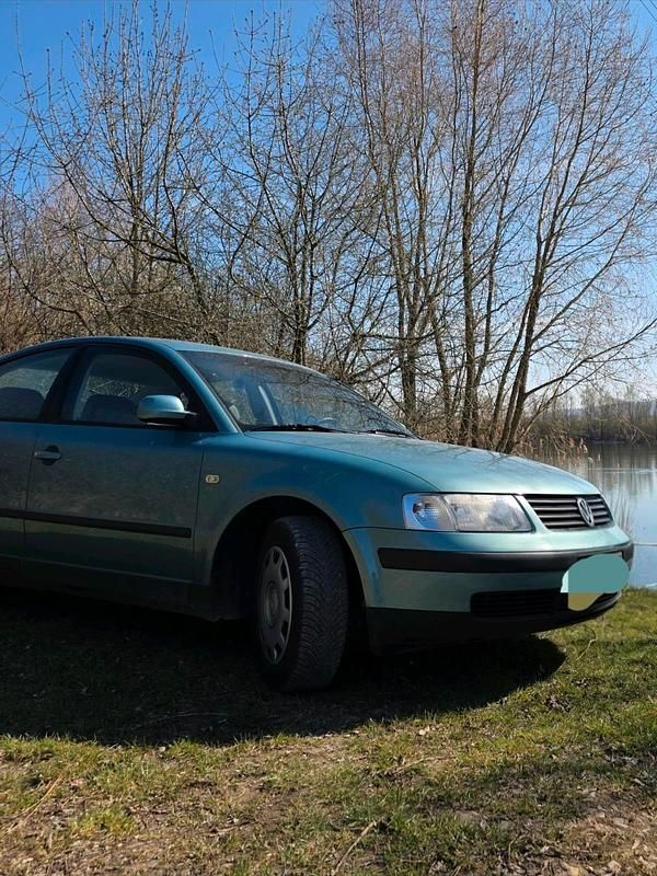 Gebraucht VW Passat 101 PS (74 kW) 1999 Grün Limousine