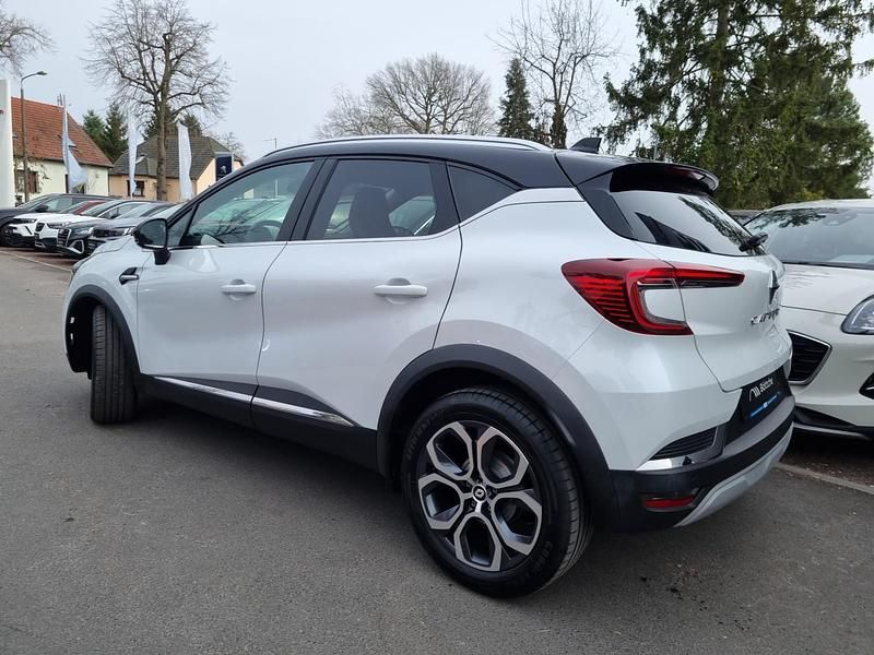 Gebraucht Renault Captur 140 PS (102 kW) 2022 Weiss qnc+schwarz gne SUV