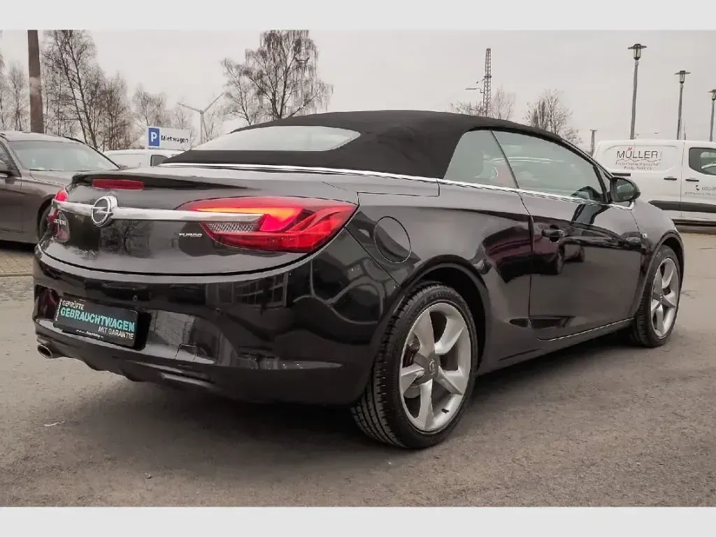 Gebraucht Opel Cascada Edition 120 PS (88 kW) 2013 Schwarz Cabrio