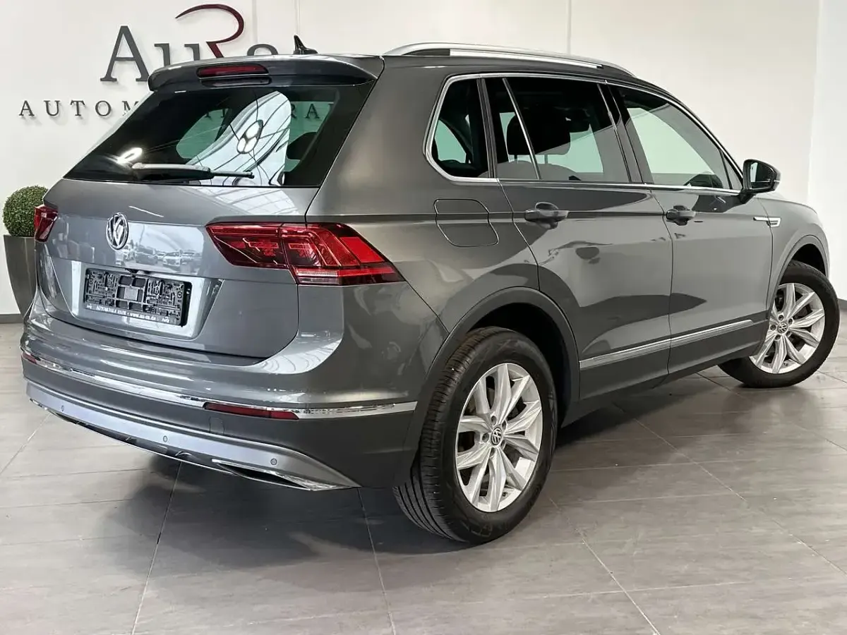 Gebraucht VW Tiguan 239 PS (175 kW) 2020 Indiumgrau SUV