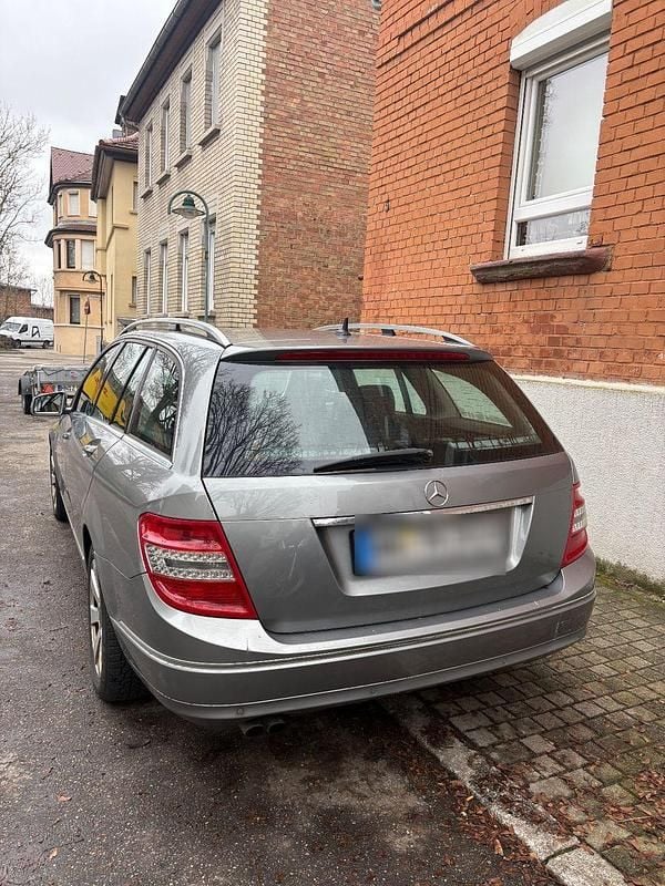 Gebraucht Mercedes C200 136 PS (100 kW) 2010 Grau Kombi