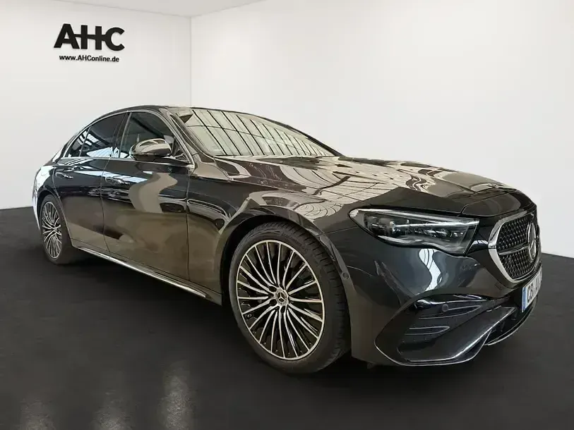 Gebraucht Mercedes E200 AMG 204 PS (150 kW) 2026 Grau Limousine