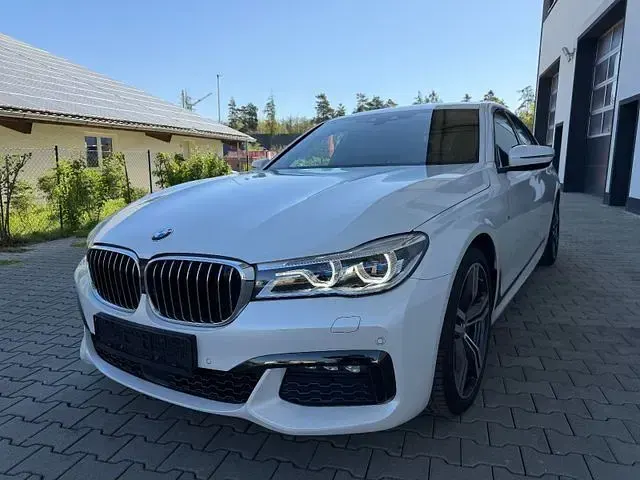Gebraucht BMW 750 M Sport 449 PS (330 kW) 2016 Limousine