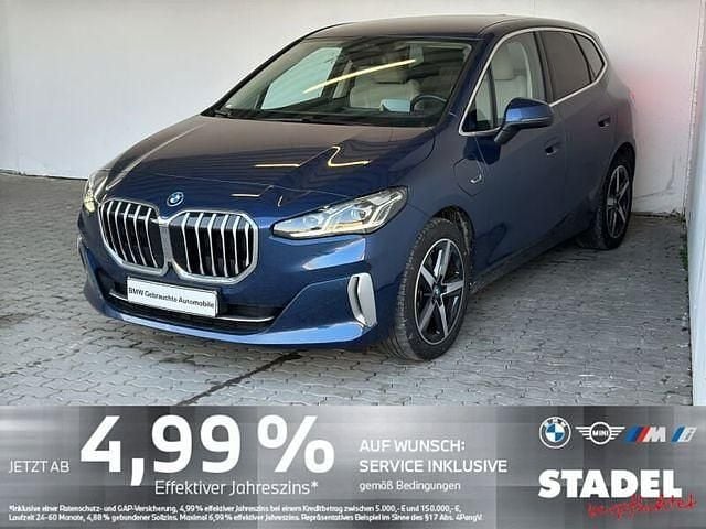 Blau Gebraucht 2022 BMW 230e Active Tourer Luxury Line Van / Kleinbus | 32.379 € (Fairer Preis) - Bild 1/4