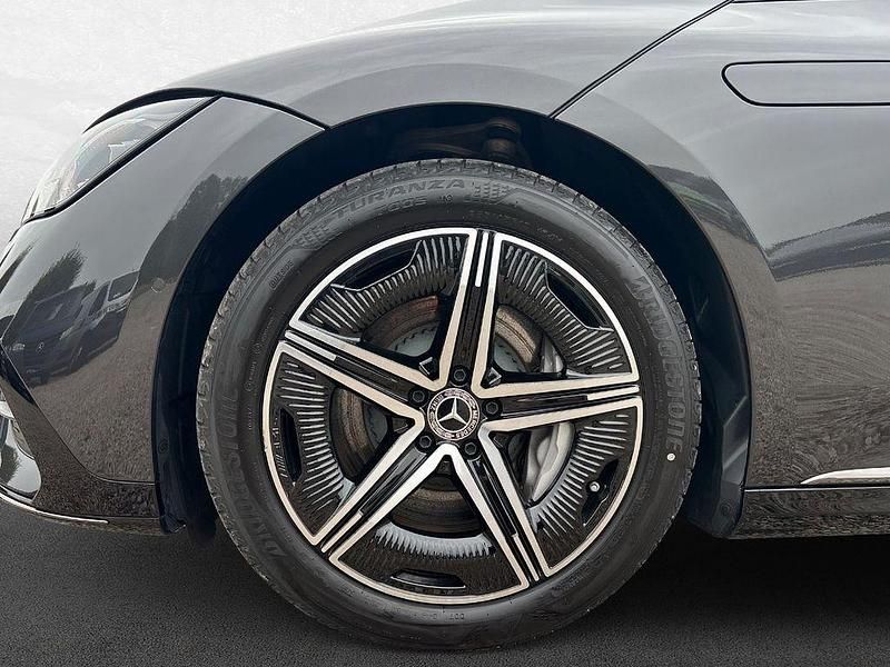 Gebraucht Mercedes EQE300 180 kW (245 PS) 2024 Grau Limousine