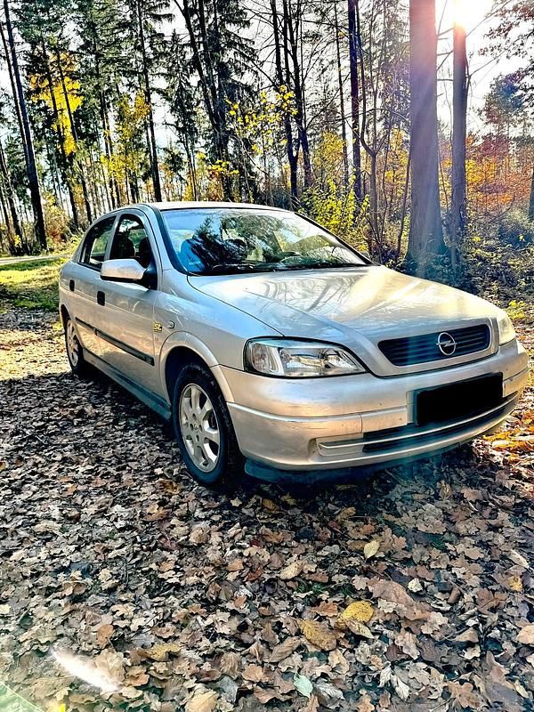 Usata Opel Astra 100 CV (73 kW) 2001 Argento Berlina