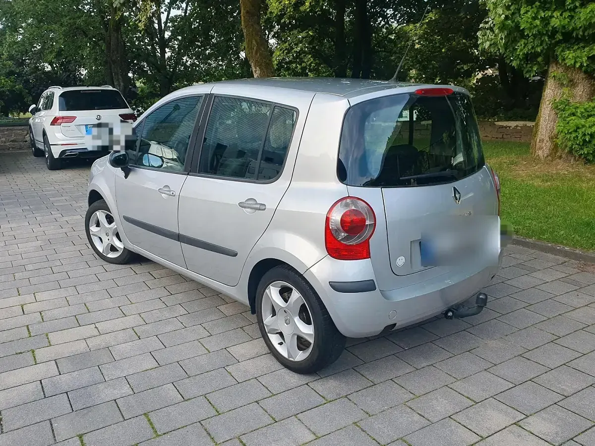 Gebraucht Renault Modus 88 PS (64 kW) 2007 Silber Van / Kleinbus