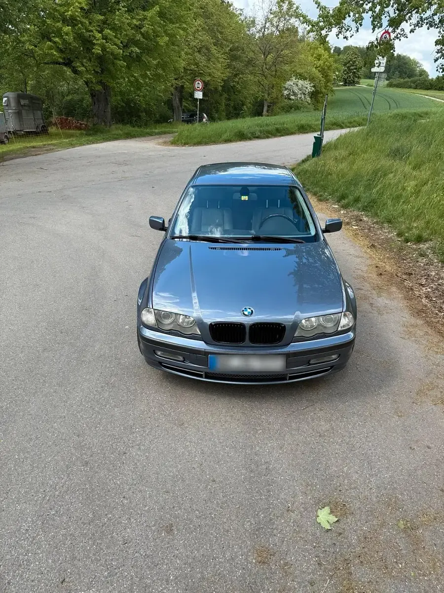 Gebraucht BMW 330 231 PS (169 kW) 2001 Blau Limousine