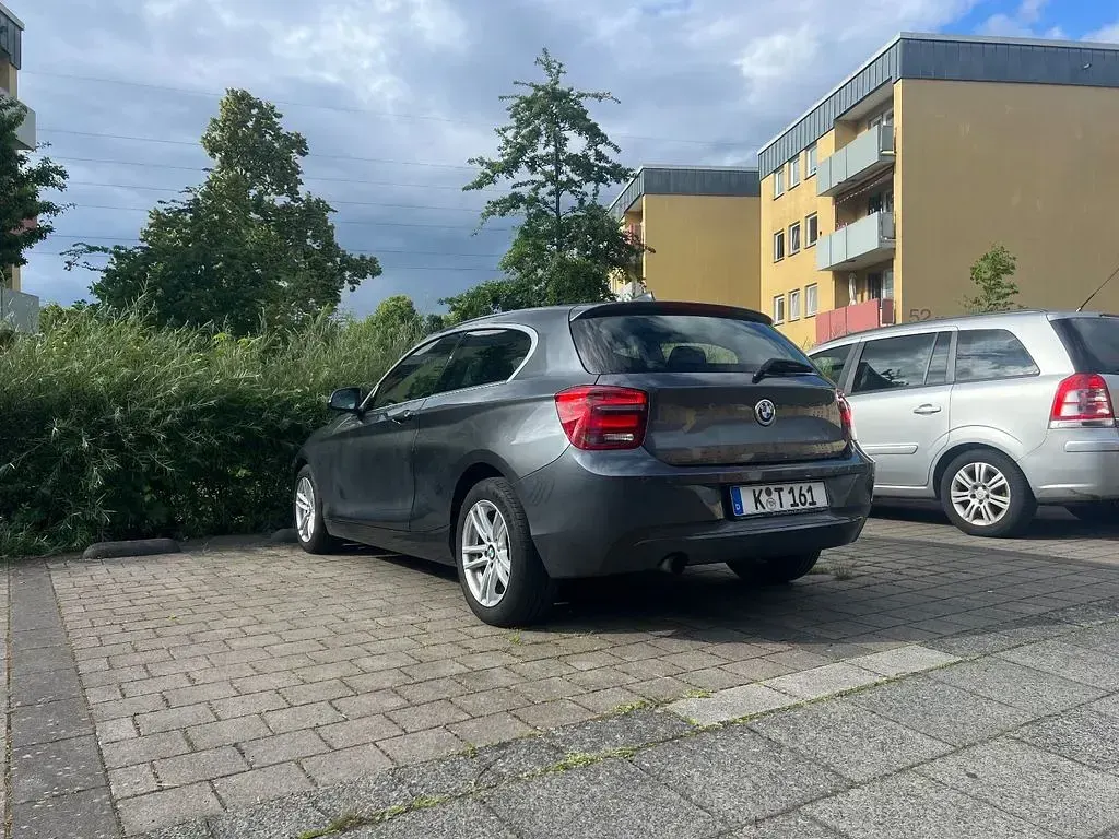 Gebraucht BMW 116 136 PS (100 kW) 2014 Grau Kleinwagen