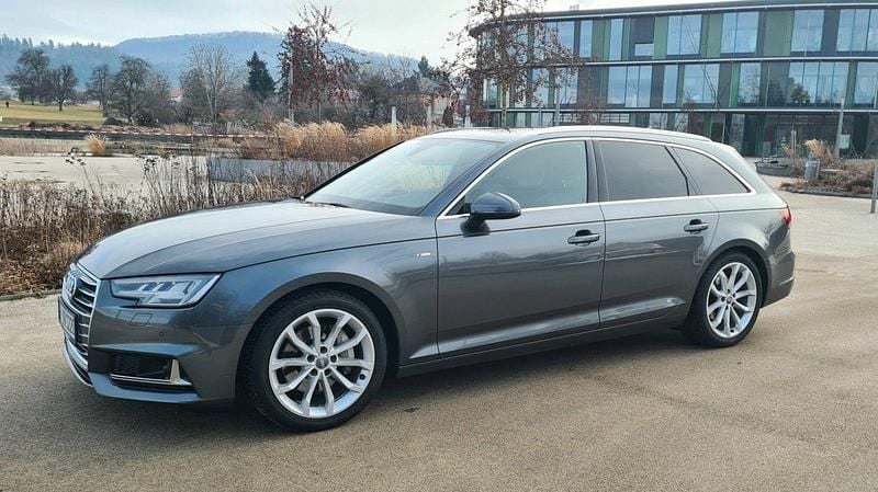 Gebraucht Audi A4 S-Line 190 PS (139 kW) 2019 Grau Kombi