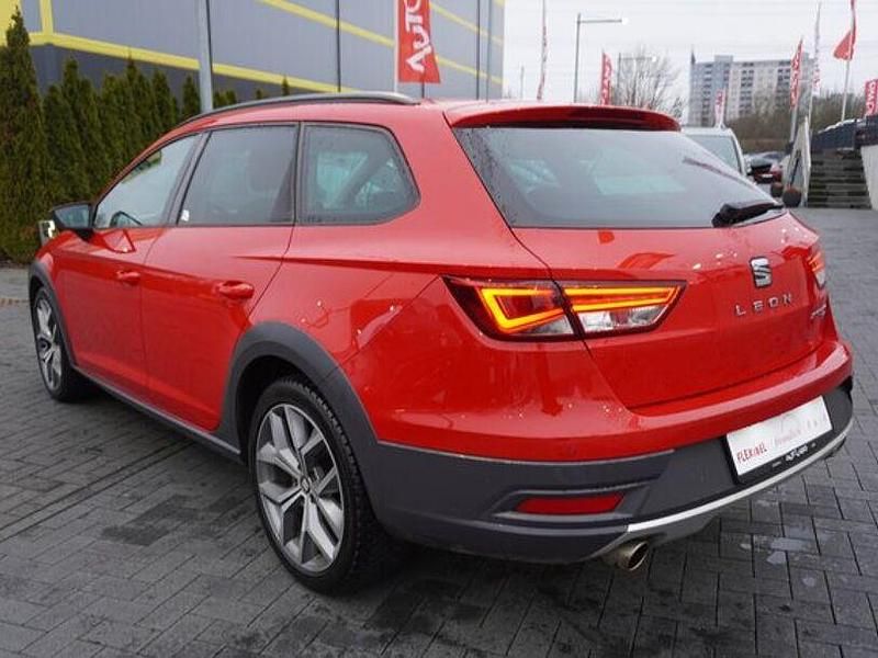 Gebraucht Seat Leon 180 PS (132 kW) 2015 Rot