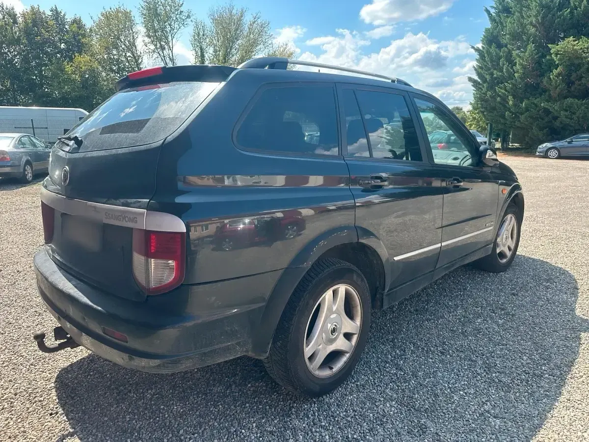 Gebraucht SsangYong Kyron 141 PS (103 kW) 2005 Schwarz SUV