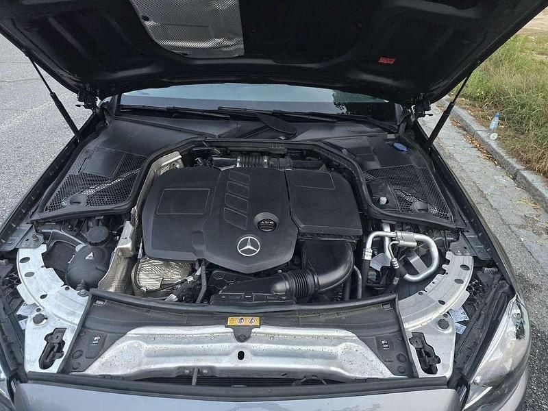 Grau Gebraucht 2018 Mercedes C220 Kombi | 21.500 € (Fairer Preis) - Bild 1/4