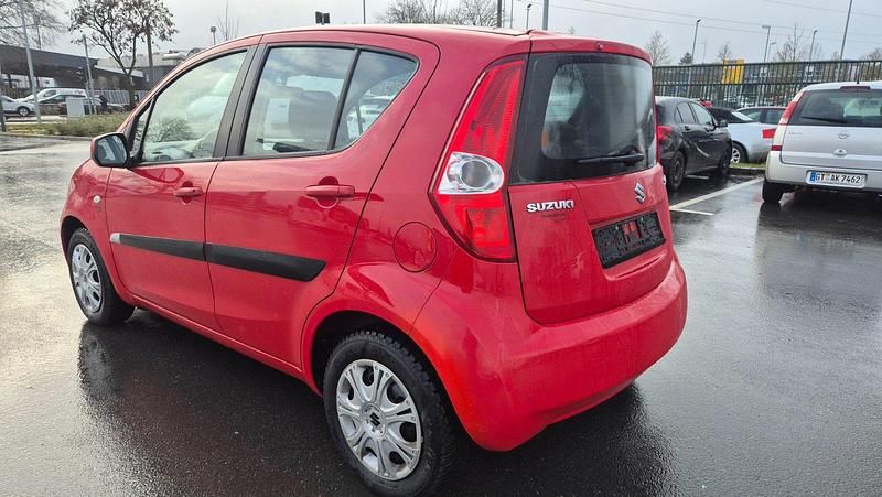 Gebraucht Suzuki Splash 86 PS (63 kW) 2010 Rot Kleinwagen