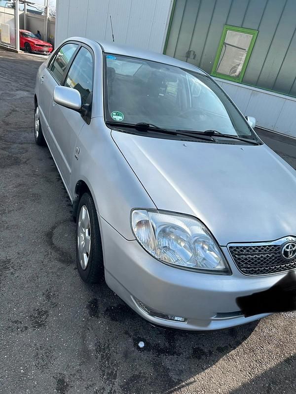 Gebraucht Toyota Corolla 97 PS (71 kW) 2004 Silber Kombi