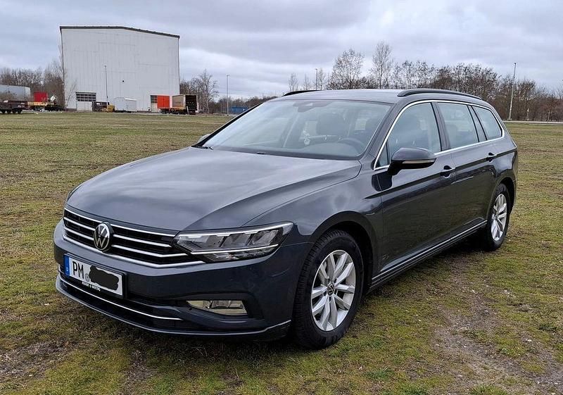 Gebraucht VW Passat Business 150 PS (110 kW) 2020 Grau Kombi
