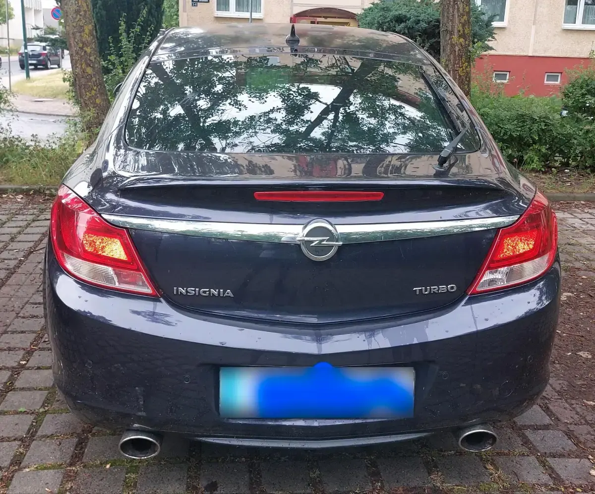 Gebraucht Opel Insignia 179 PS (131 kW) 2013 Blau Limousine