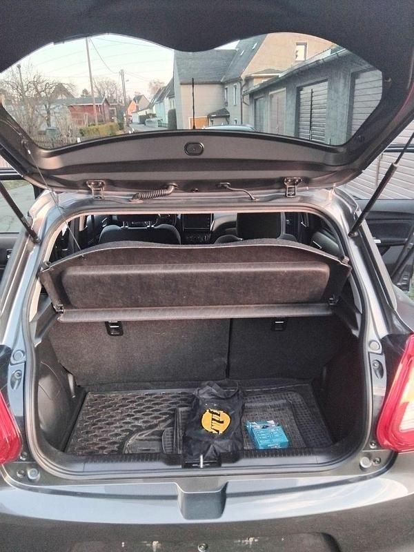 Gebraucht Suzuki Swift Comfort 90 PS (66 kW) 2018 Grau Kleinwagen