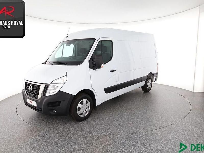 Weiß Gebraucht 2023 Nissan Interstar Van | 28.780 € (Guter Preis) - Bild 1/4