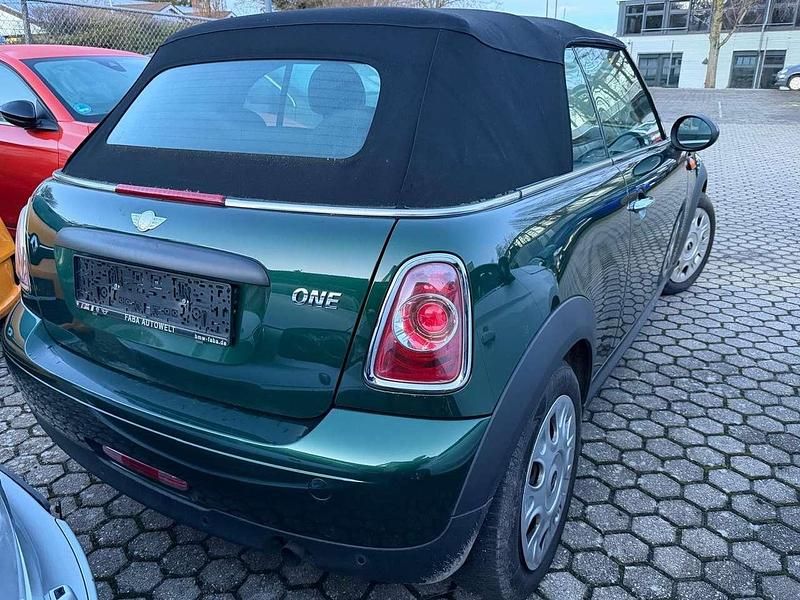 Gebraucht Mini One Cabriolet 98 PS (72 kW) 2011 British green ii metallic Cabrio