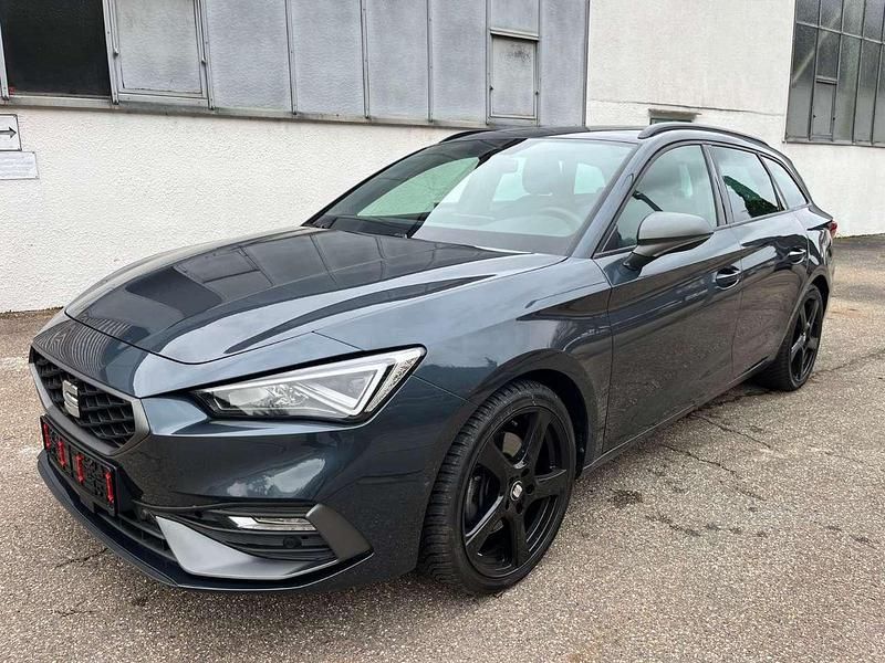 Magnetic tech grey Gebraucht 2024 Seat Leon Beats Kombi | 23.990 € (Guter Preis) - Bild 1/4