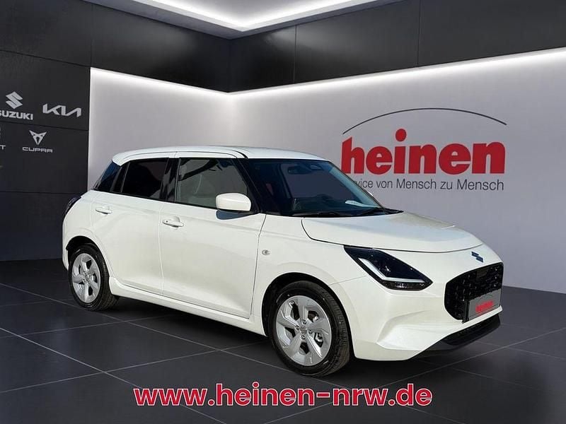 Gebraucht Suzuki Swift Comfort 83 PS (61 kW) 2024 Weiß Kleinwagen