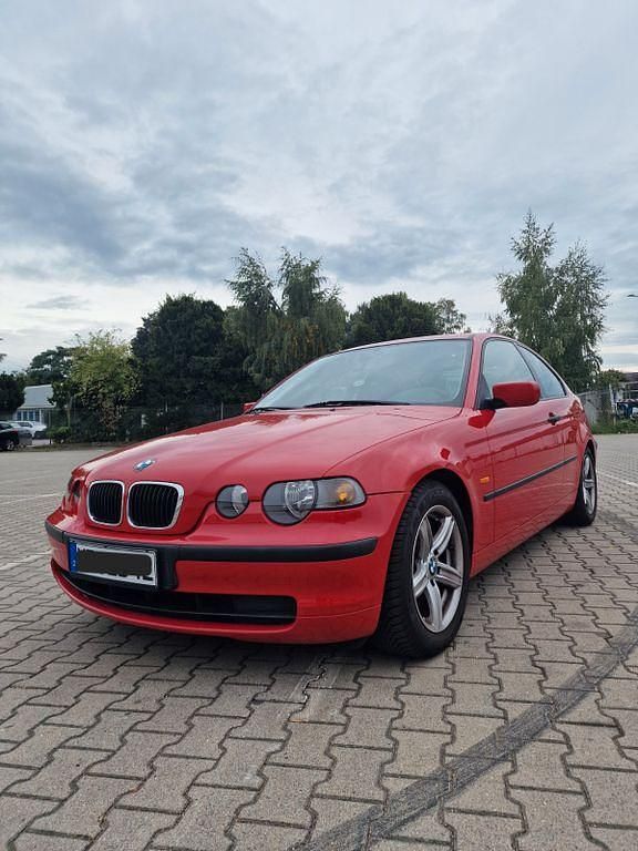 Rot Gebraucht 2003 BMW 316 Compact Kleinwagen | 3.150 € (Etwas zu teuer) - Bild 1/4