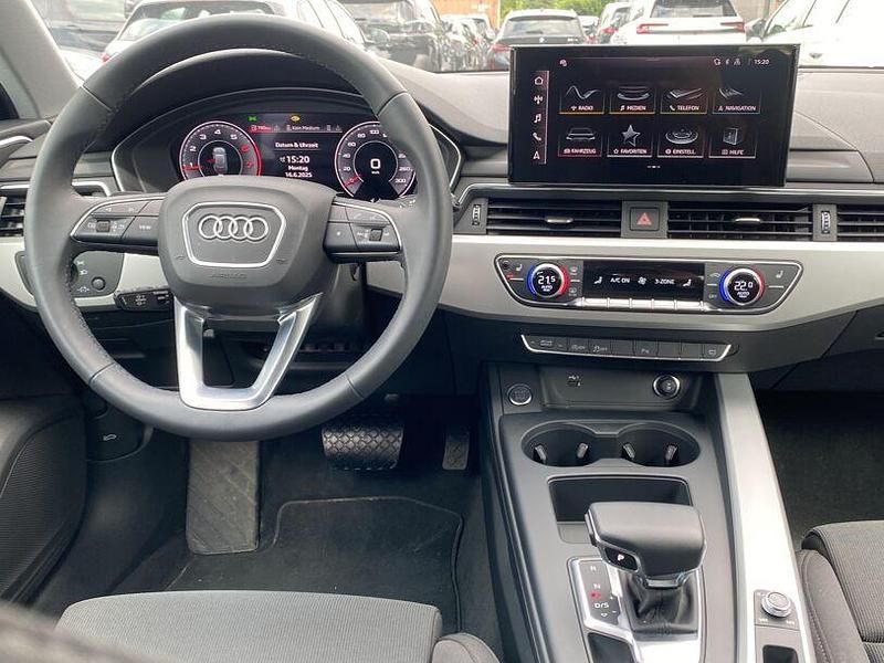 Gebraucht Audi A4 S-Line 204 PS (150 kW) 2024 Schwarz schwarz (metallic) Kombi