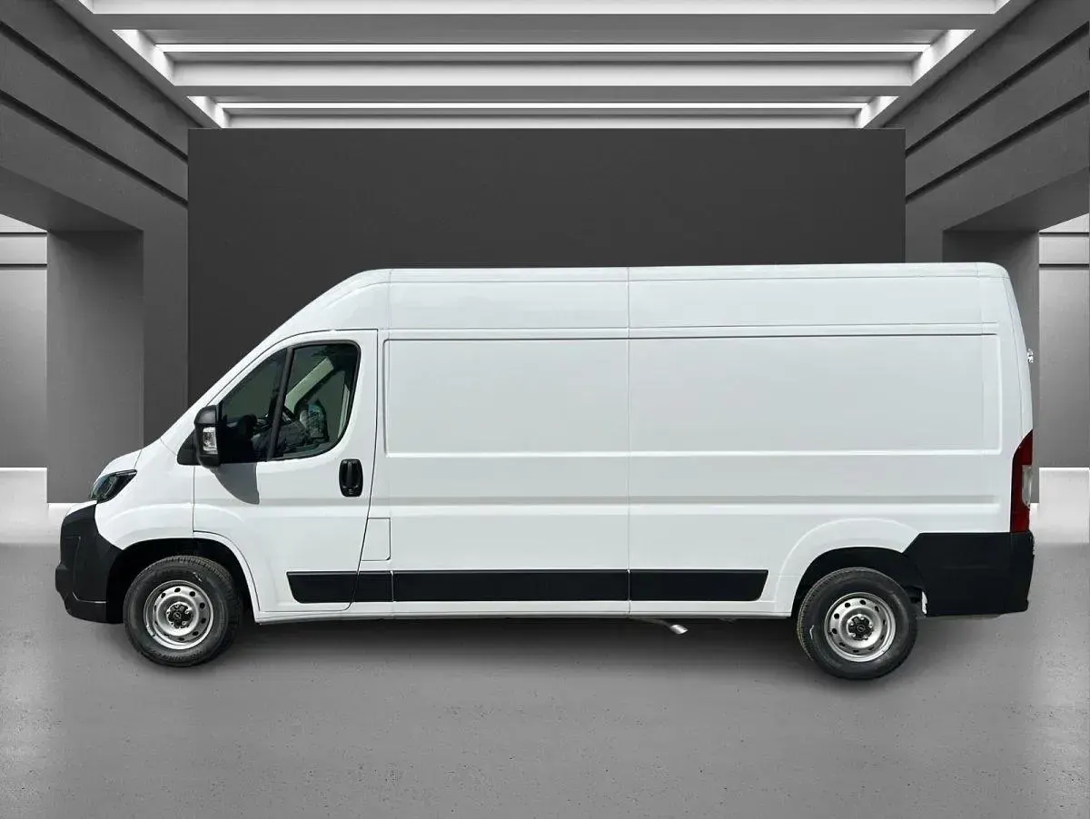Neu Opel Movano 140 PS (102 kW) 2026 Casablancaweiß Van
