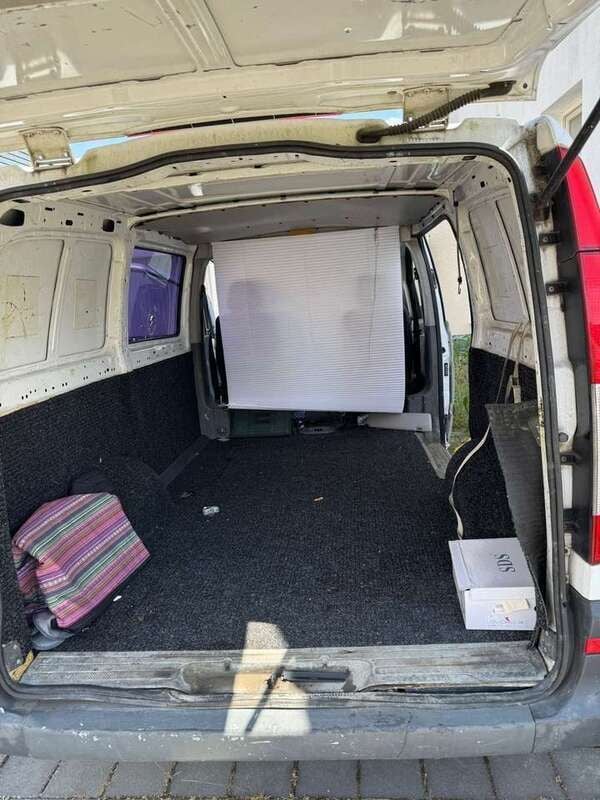 Weiß Gebraucht 2009 Mercedes Vito Van / Kleinbus | 2.200 € (Superpreis) - Bild 1/4