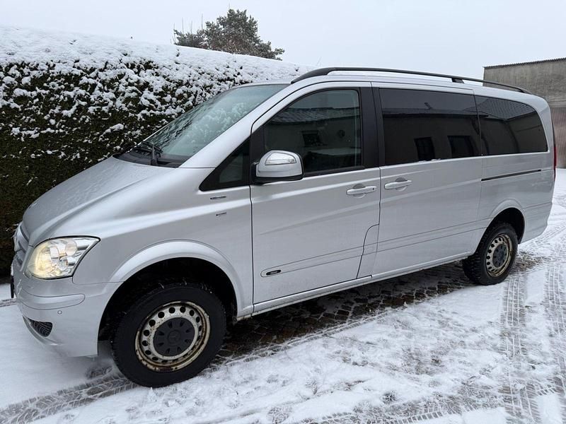 Gebraucht Mercedes Viano Edition 163 PS (119 kW) 2014 Silber Van / Kleinbus