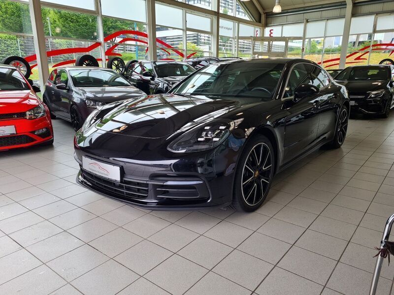 Schwarz Gebraucht 2018 Porsche Panamera Limousine | 74.950 € - Bild 1/4