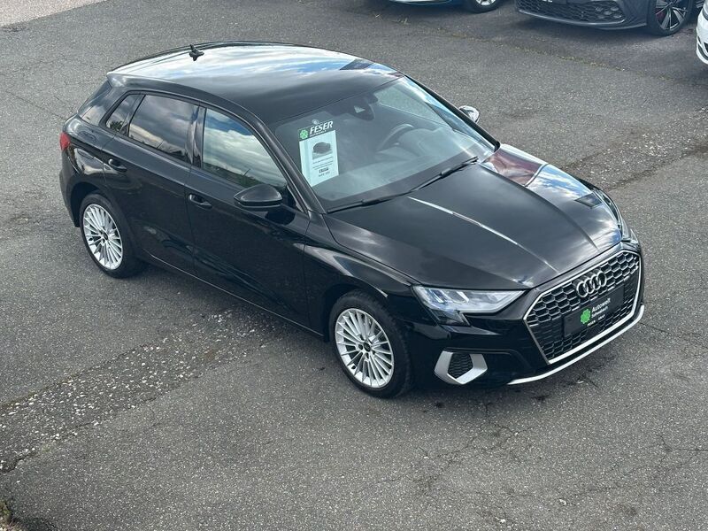 Brillantschwarz Gebraucht 2022 Audi A3 Sportback e-tron Advanced Limousine | 20.890 € (Guter Preis) - Bild 1/4