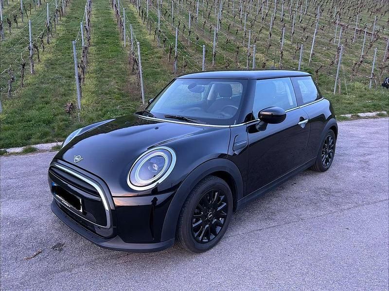 Gebraucht Mini ONE 102 PS (75 kW) 2022 Schwarz Kleinwagen