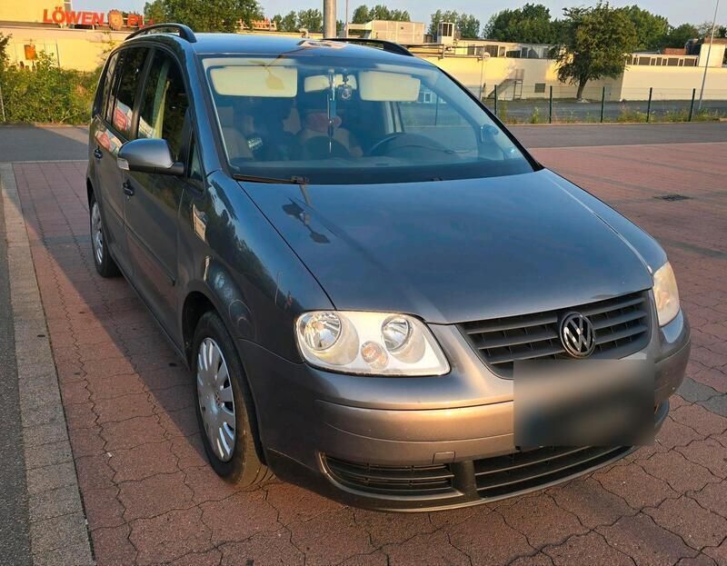 Grau Gebraucht 2006 VW Touran Van / Kleinbus | 1.999 € (Fairer Preis) - Bild 1/4