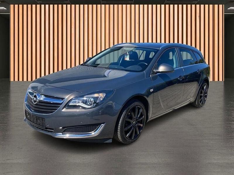 Gebraucht Opel Insignia Edition 140 PS (102 kW) 2016 Plat.anthr./rogrey/0j:silbergr Kombi