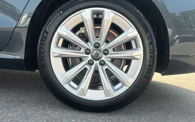 Gebraucht Volvo V60 Core 336 PS (247 kW) 2025 Blau Kombi