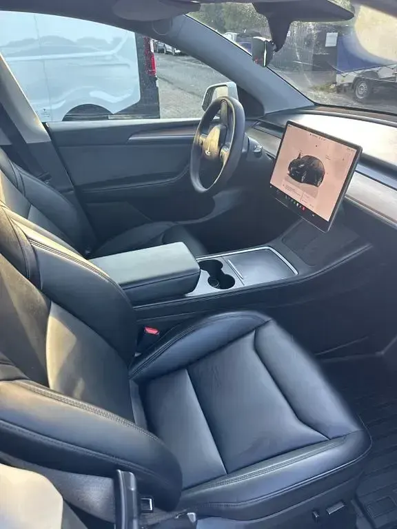 Gebraucht Tesla Model Y RWD 188 kW (256 PS) 2023 Schwarz SUV