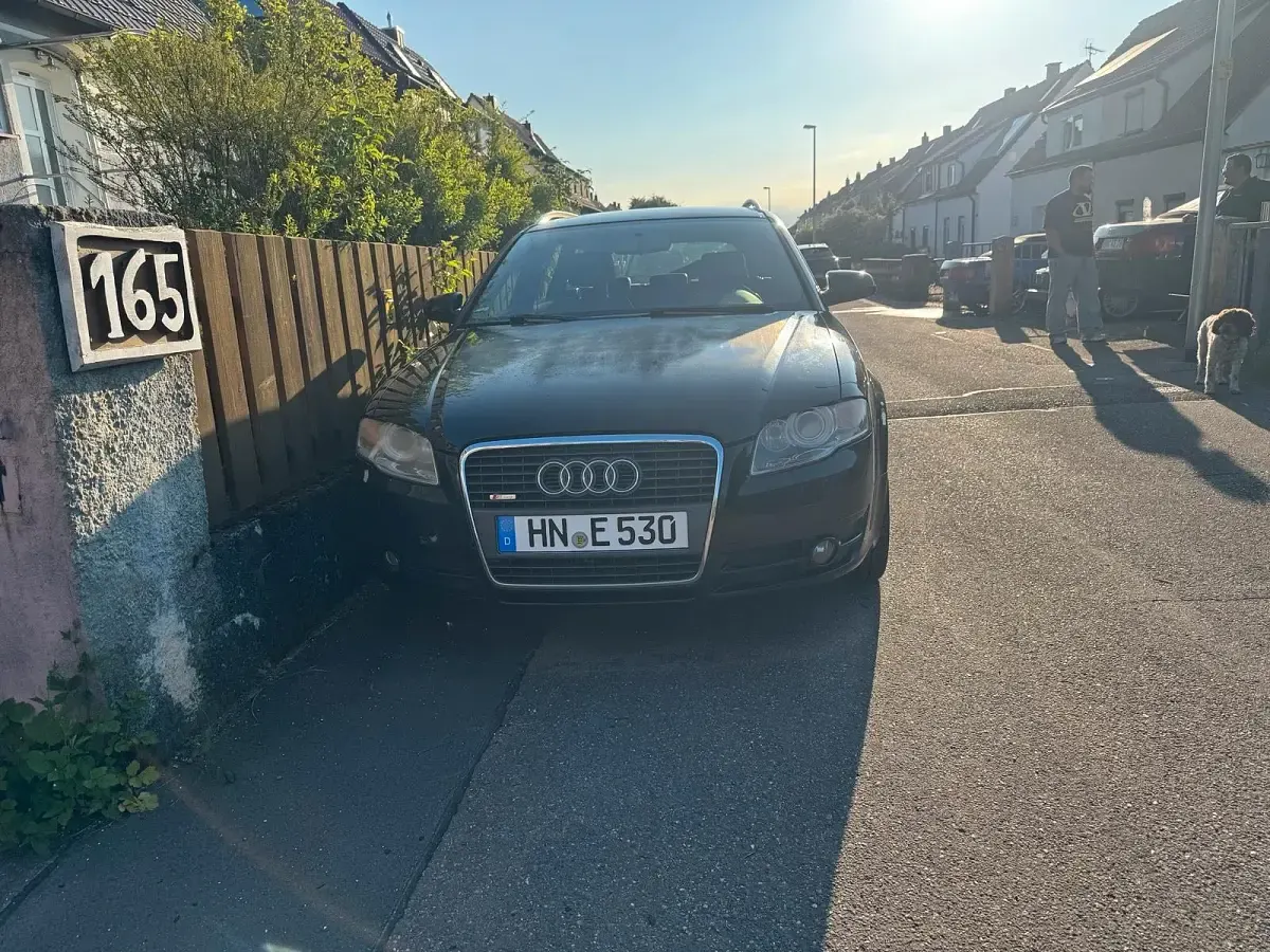 Gebraucht Audi A4 140 PS (102 kW) 2007 Schwarz Kombi