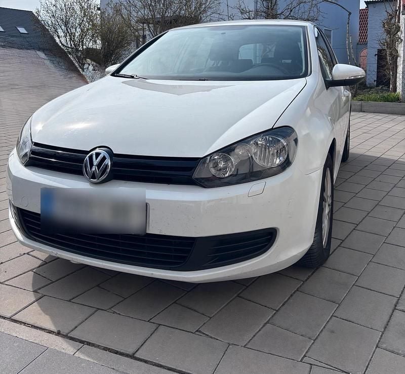 Usata VW Golf VI Trendline 80 CV (58 kW) 2009 Bianco Utilitaria