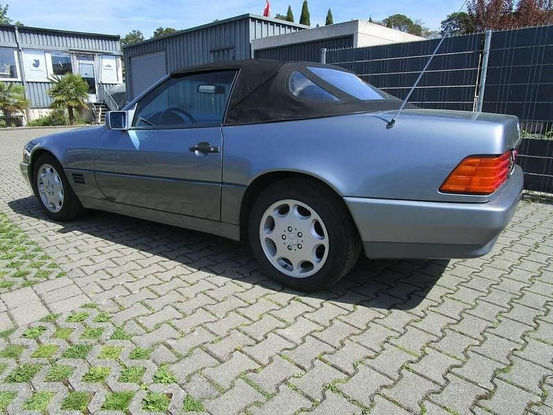 Gebraucht Mercedes SL300 190 PS (139 kW) 1991 Perlmuttgraumetallic Cabrio
