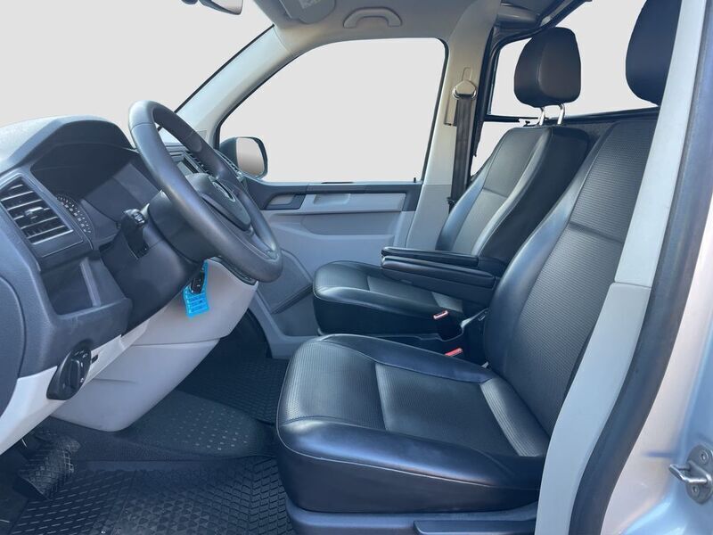 Gebraucht VW T6 150 PS (110 kW) 2018 Reflexsilber metallic Van